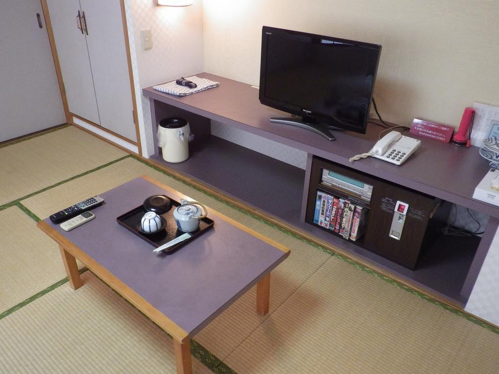Uokagi Ryokan Нагоя Экстерьер фото